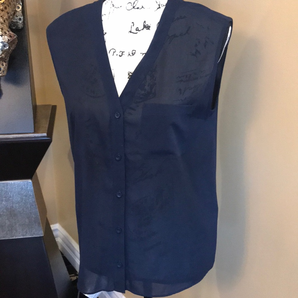 Alica + Olivia silk blouse sleeveless button up